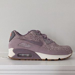 Nike Air Max 90 Premium Women's Shoe (never worn)